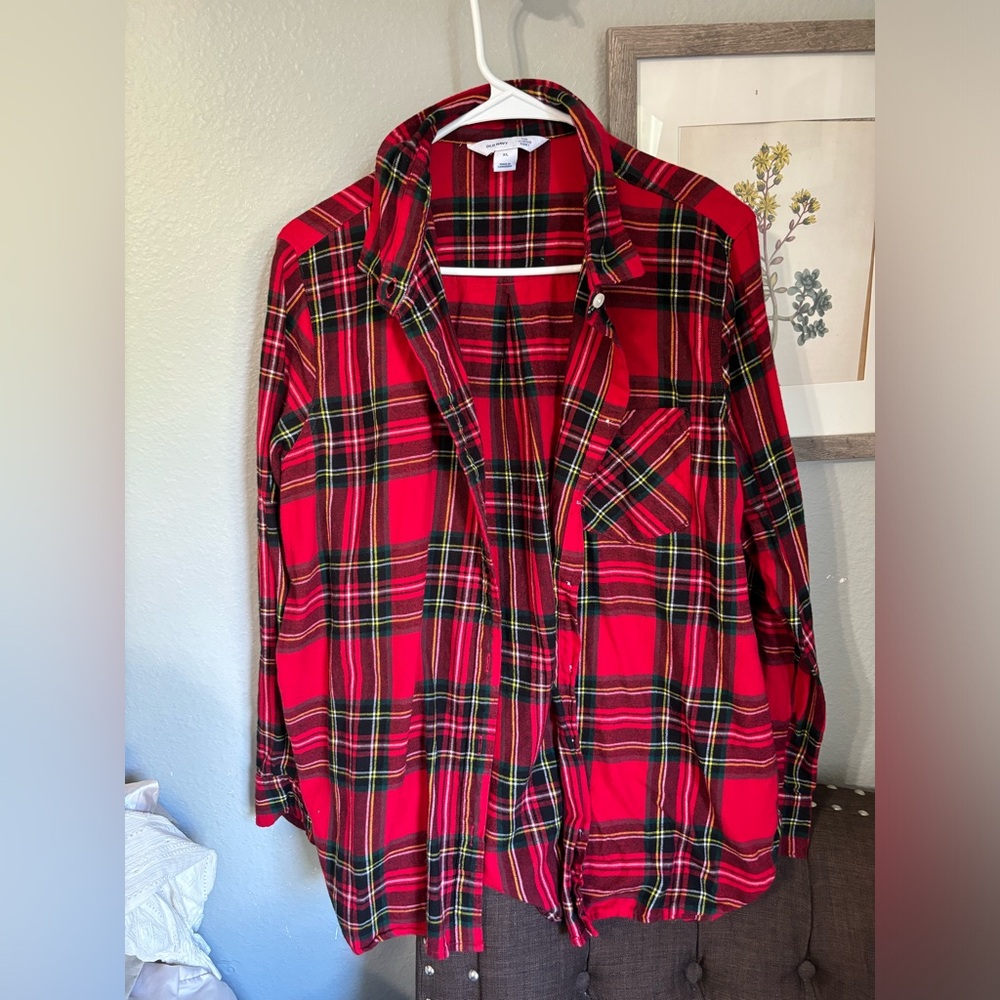 Red tartan flannel button up